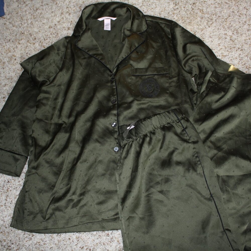 NWOT Victoria Secret Pajamas